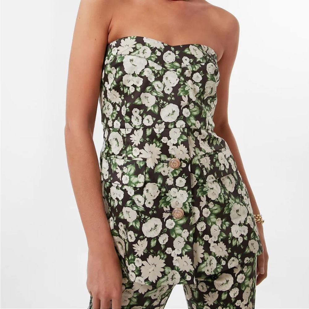 Tuckernuck  Bouvardia Branch Marnie Top